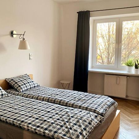 ורשה Charming Apartment In Old Mokotow מראה חיצוני תמונה