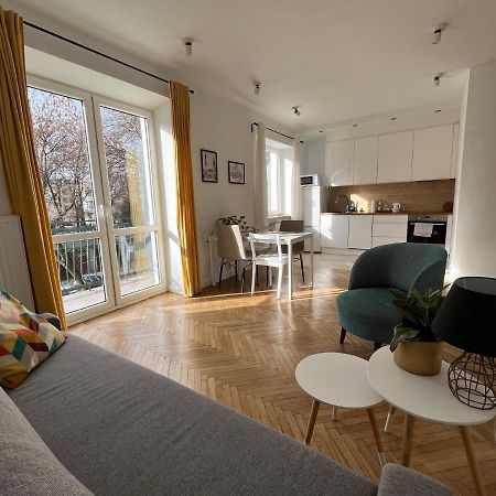 ורשה Charming Apartment In Old Mokotow מראה חיצוני תמונה