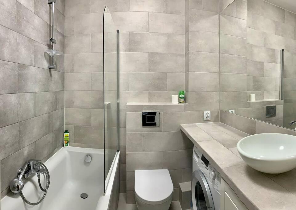 ורשה Charming Apartment In Old Mokotow מראה חיצוני תמונה