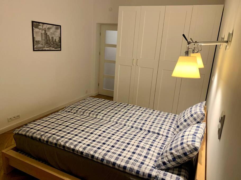 ורשה Charming Apartment In Old Mokotow מראה חיצוני תמונה